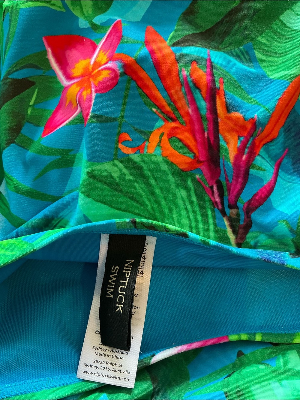 Nip Tuck 2pc Tropical V-Neck Tankini Swimsuit Set in Blue-Green Floral - Picture 12 of 13